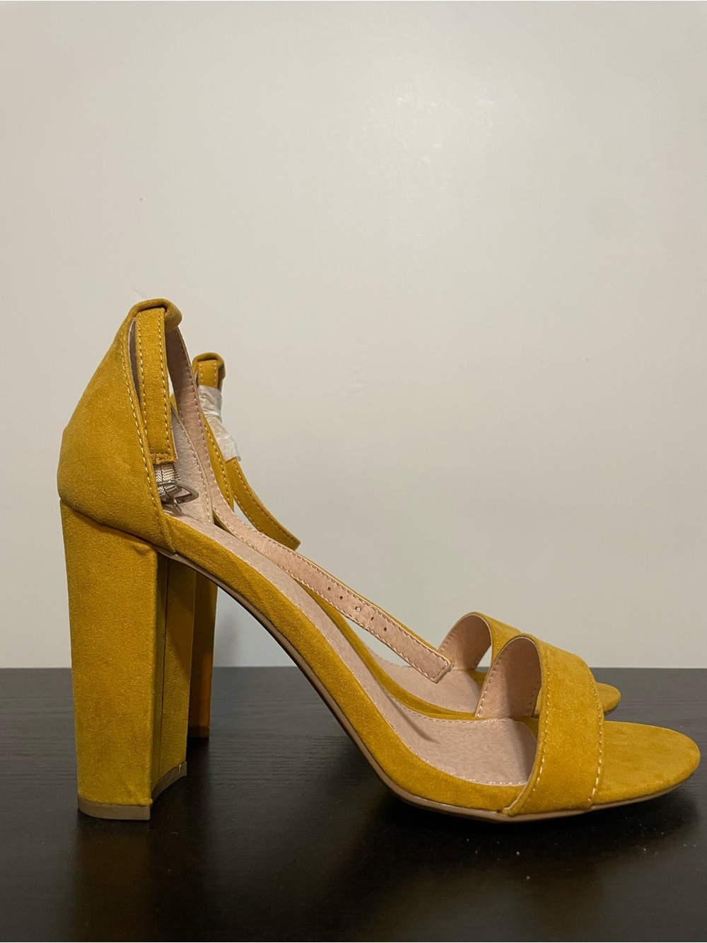 Charlotte Russe Mustard Yellow Open-Toe Suede Block Heel Sandals | Womens Sz 11
